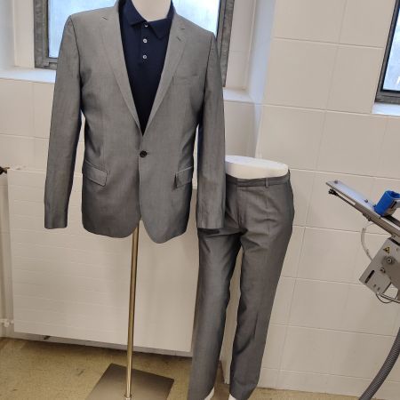 Herren Boss Anzug GR 50