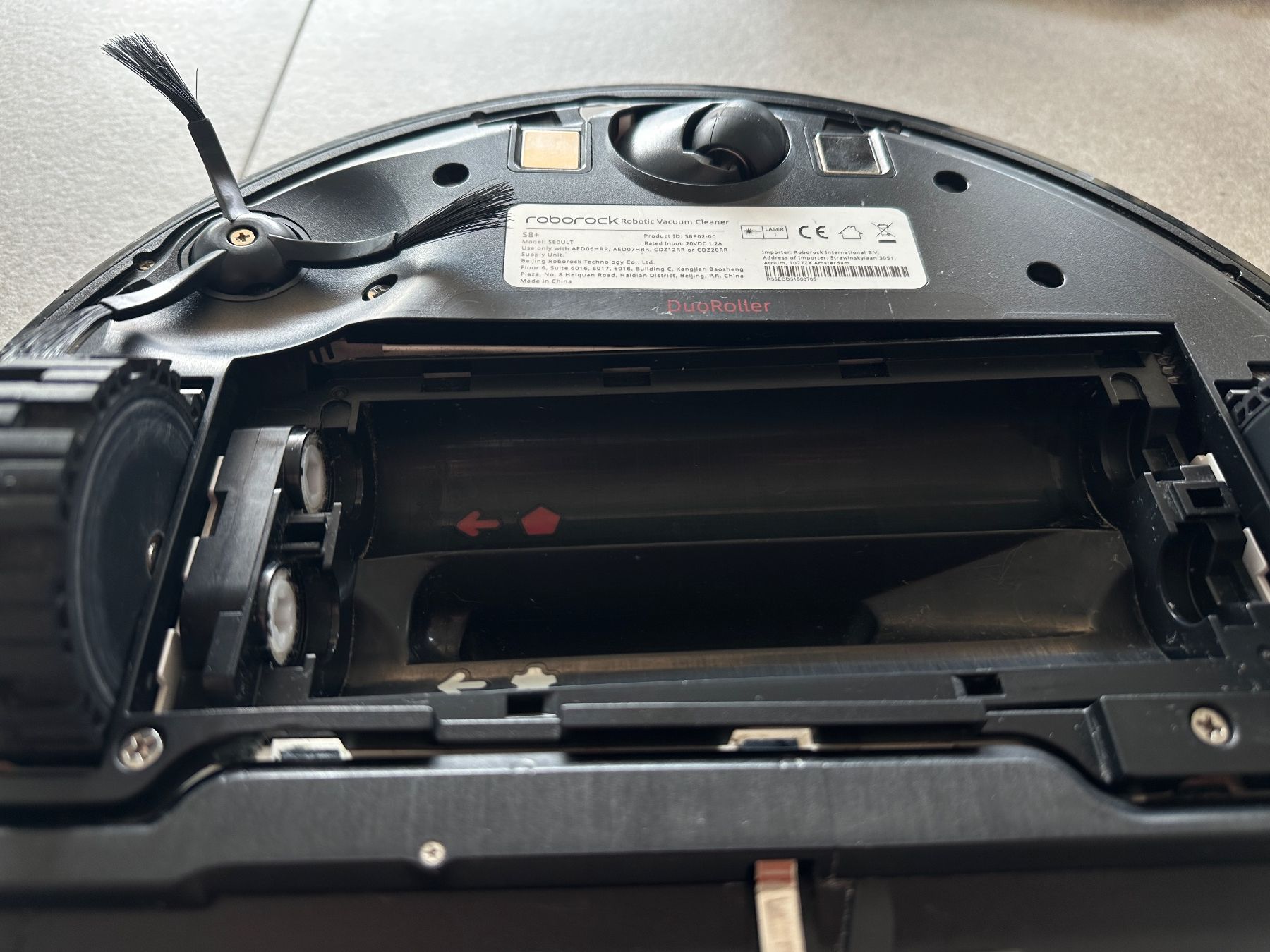 Roborock Aspirapolveri & Accessori: Roborock S8+ Staubsaugerroboter mit Wischfunktion & Station – Usato da Baar venduto da renbee 4
