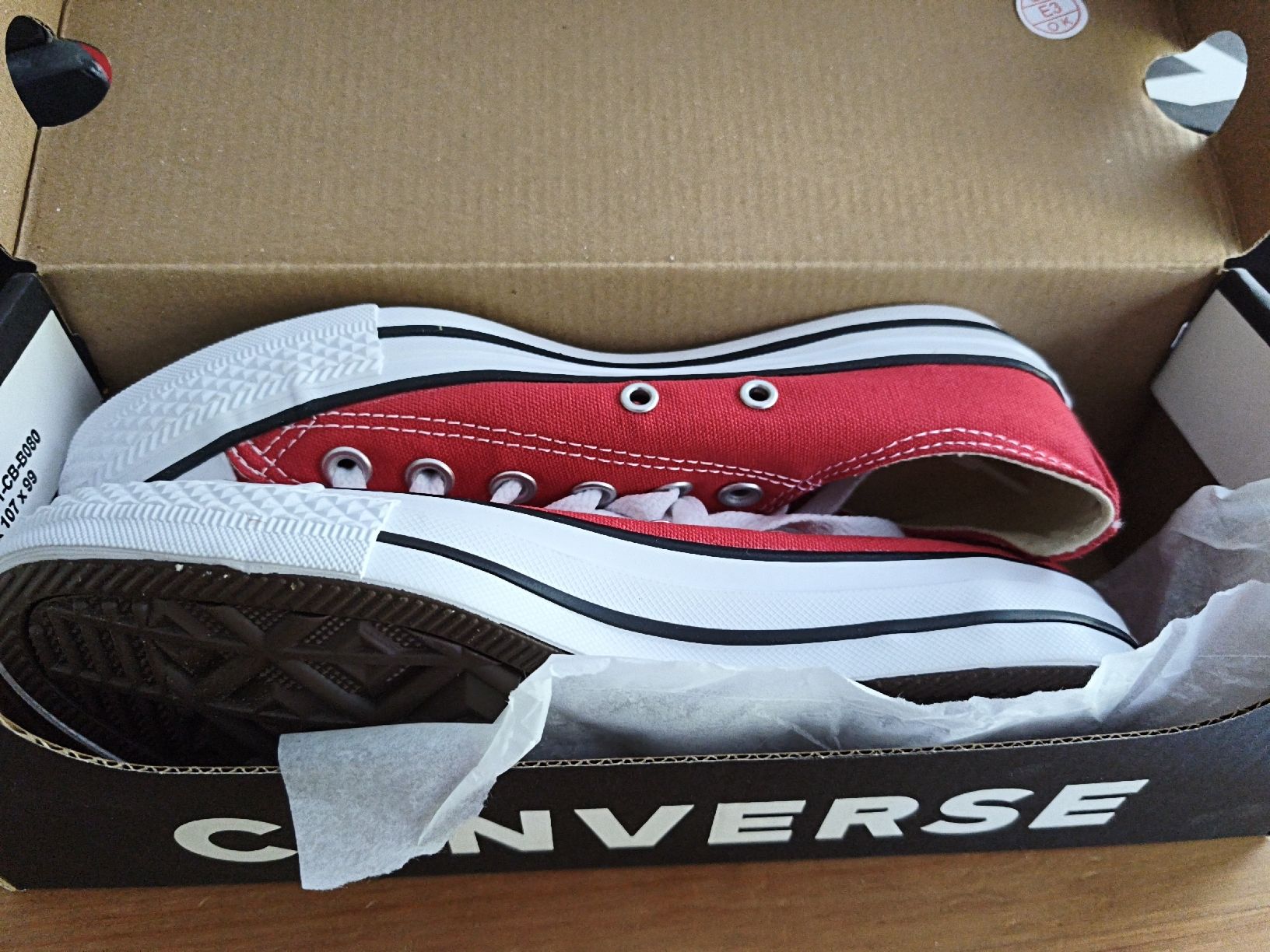 Converse Chaussures femmes: Converse Baskets rouge taille 37 neuves  – Neuf avec emballage d'origine à Fribourg par DeNi83