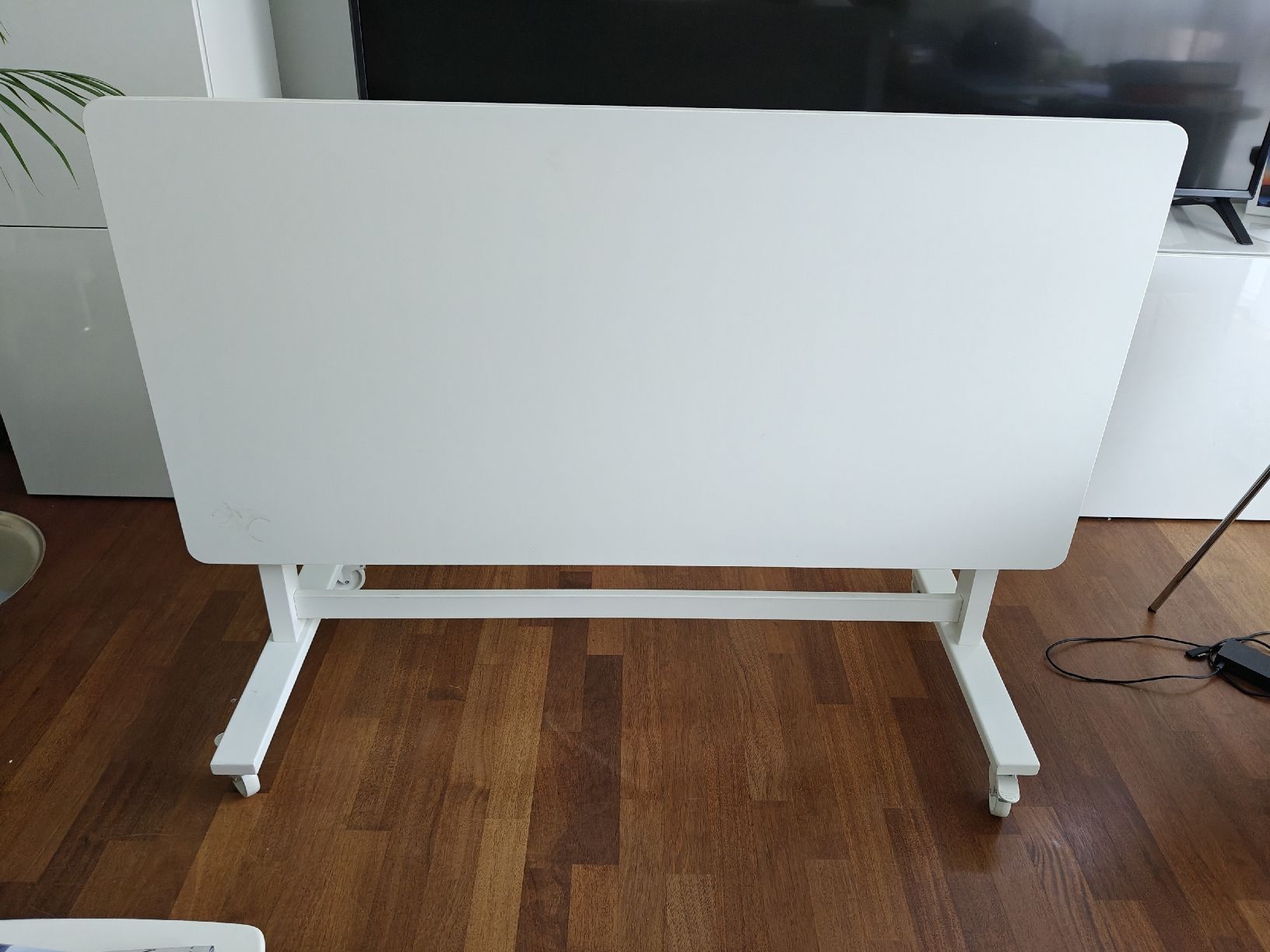 Ikea Scrivanie: Schreibtisch klappbar – Usato da Oberägeri venduto da dimmal 1
