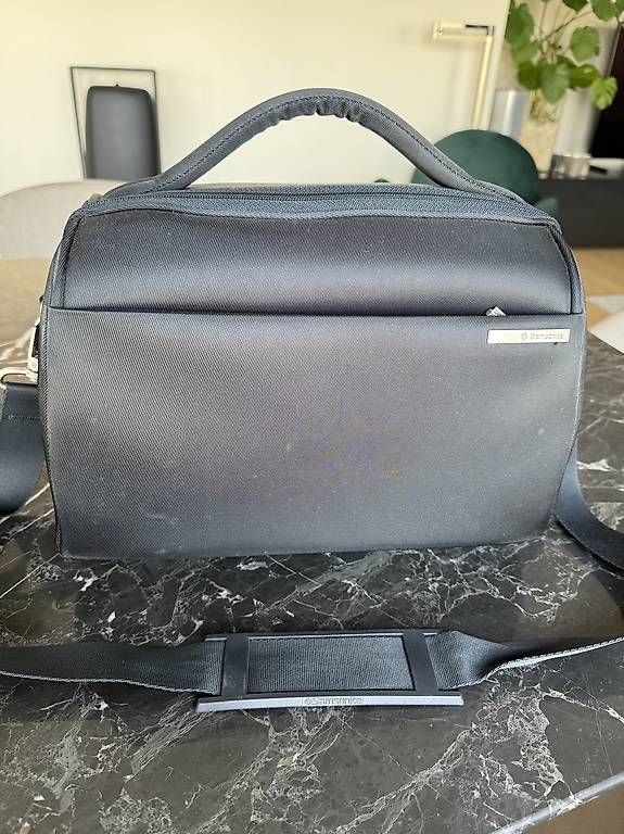 Samsonite Borse: Samsonite Cosmetic Bag – Usato da Thalwil venduto da 28rainbow