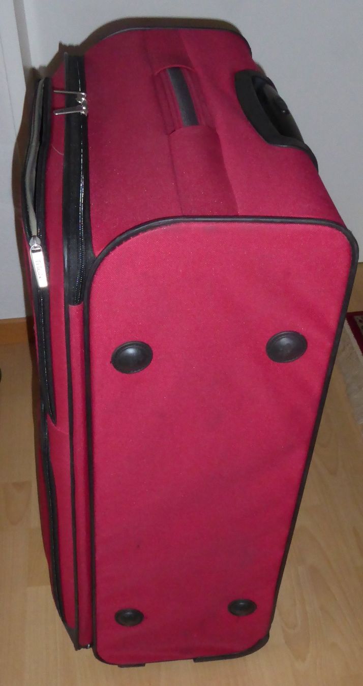 Valises de voyage: Rollenkoffer 70cm rot Titan – D'occasion à Gossau SG par oreliefredy 1