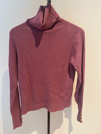 Rollkragenpullover von Essentiel Antwerp