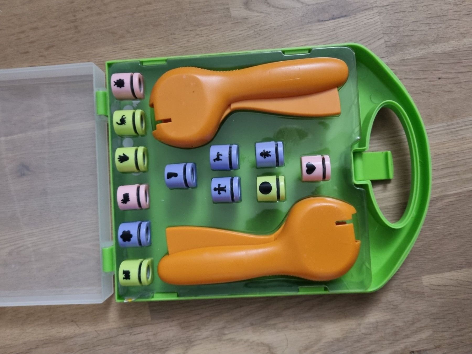 Bastelsets: Stansset "BEA" Neuwertig – Gebraucht aus Mellingen von dodoro