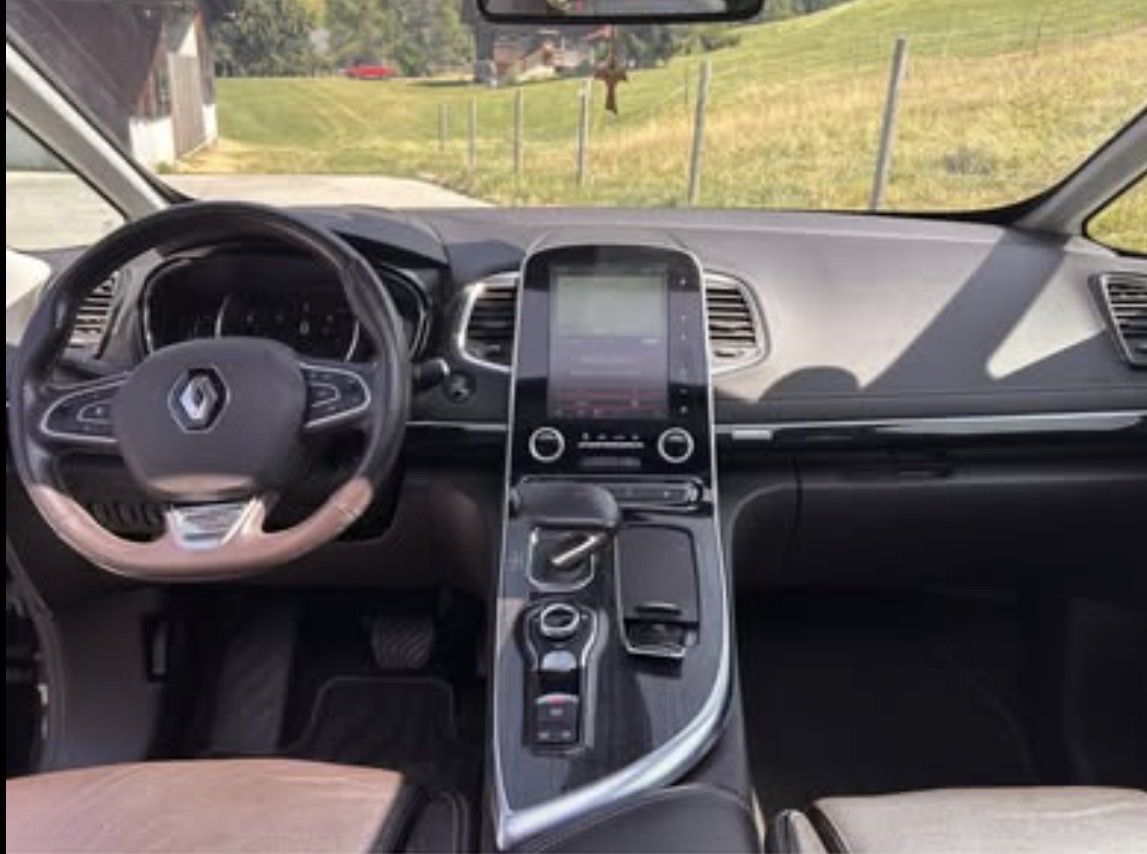 Renault Automobili: Renault Espace V – Usato da Les Moulins venduto da Postman71