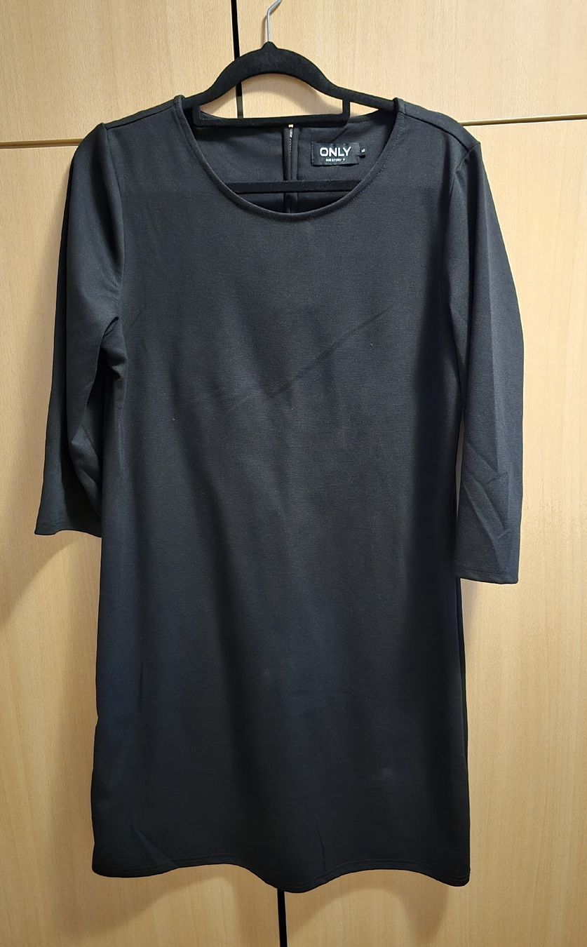 Vestiti: Diverses Robes taille 38/M – Usato da Düdingen venduto da Ayatola 6