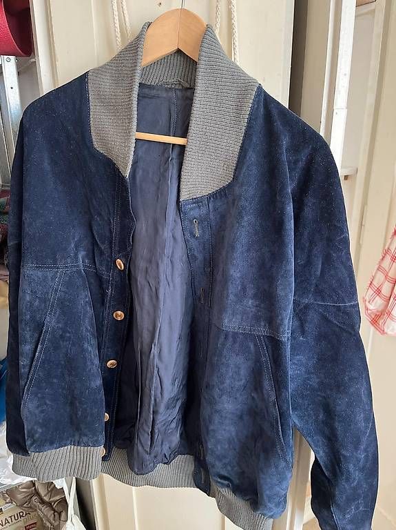 Giacche: Beautiful blue suede jacket M/L – Usato da Zürich venduto da LeoGd