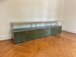 USM Haller Lowboard in Olivegrün! Neuwertig!
