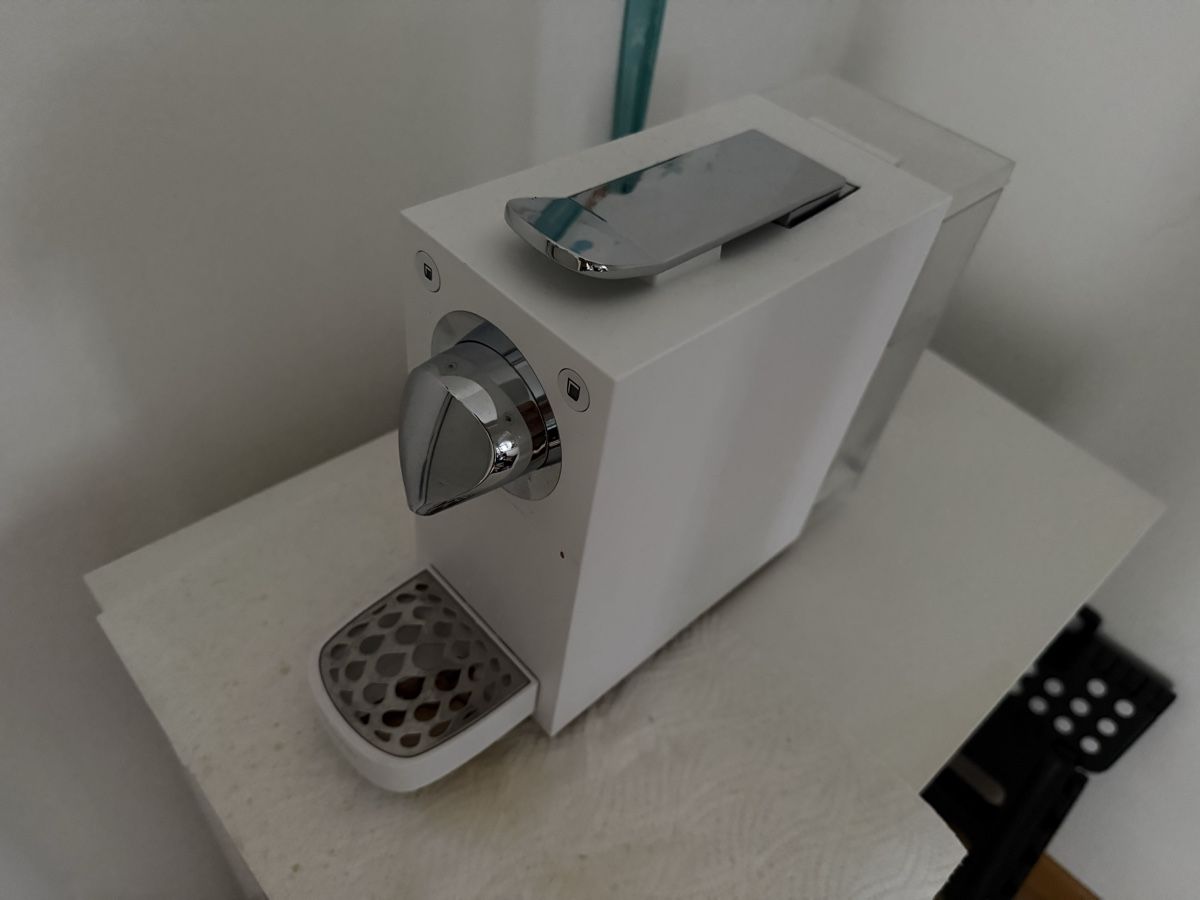 Delizio Kaffeemaschinen & Espressomaschinen: Delizio Kapselkaffeemaschine Weiss – Gebraucht aus Frauenfeld von saskia.34 2