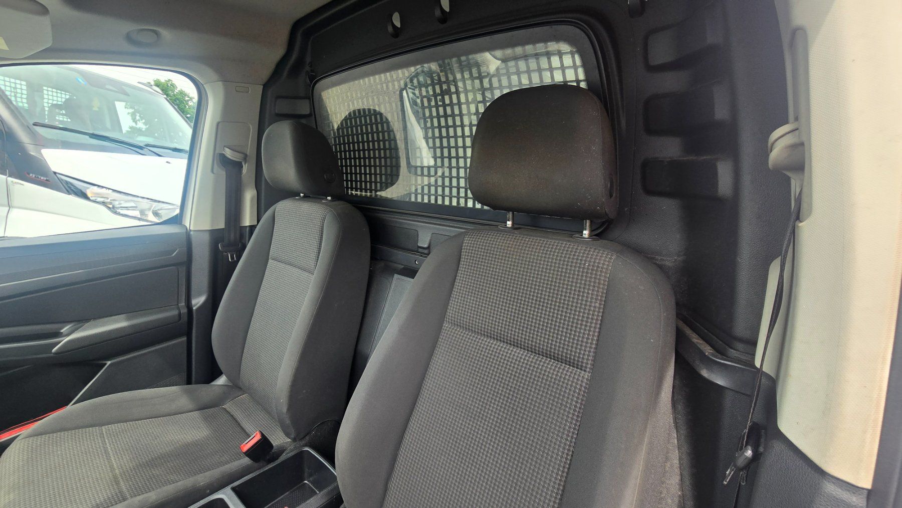 VW Nutzfahrzeuge: VW Caddy 2.0 TDI frisch ab MFK – Gebraucht aus Emmenbrücke von meu_2j8p 8