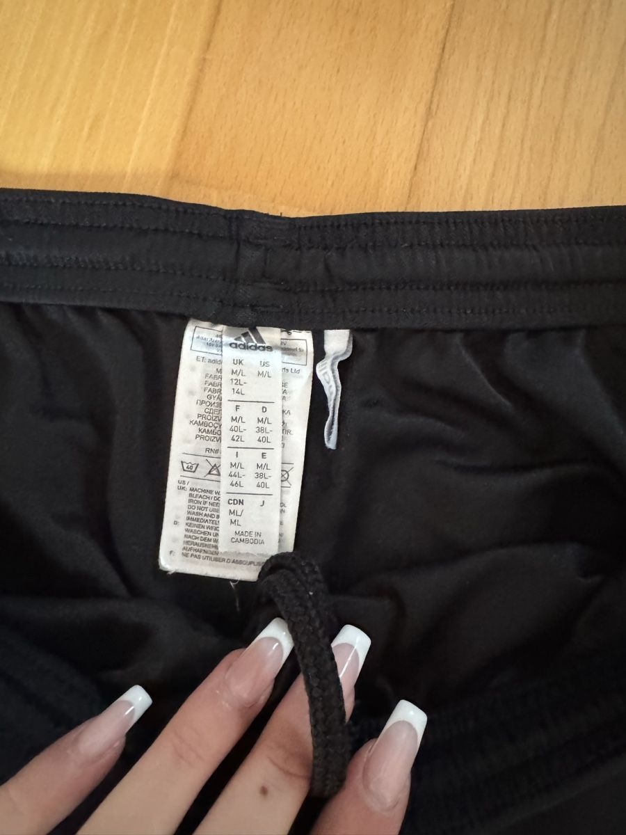 Adidas Pantaloni: Sporthose – Nuovo (secondo la descrizione) da Turgi venduto da fabienne53 1