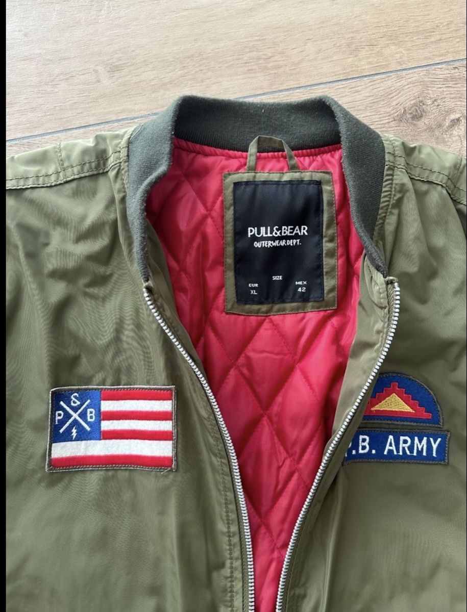 Giacche: Pull&Bear Bomber Jacke, Khaki, Grösse XL – Usato da Waltenschwil venduto da kneda 2