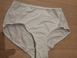 Damen Slip, neu, weiss, Grösse M (40/42) mit Spitze