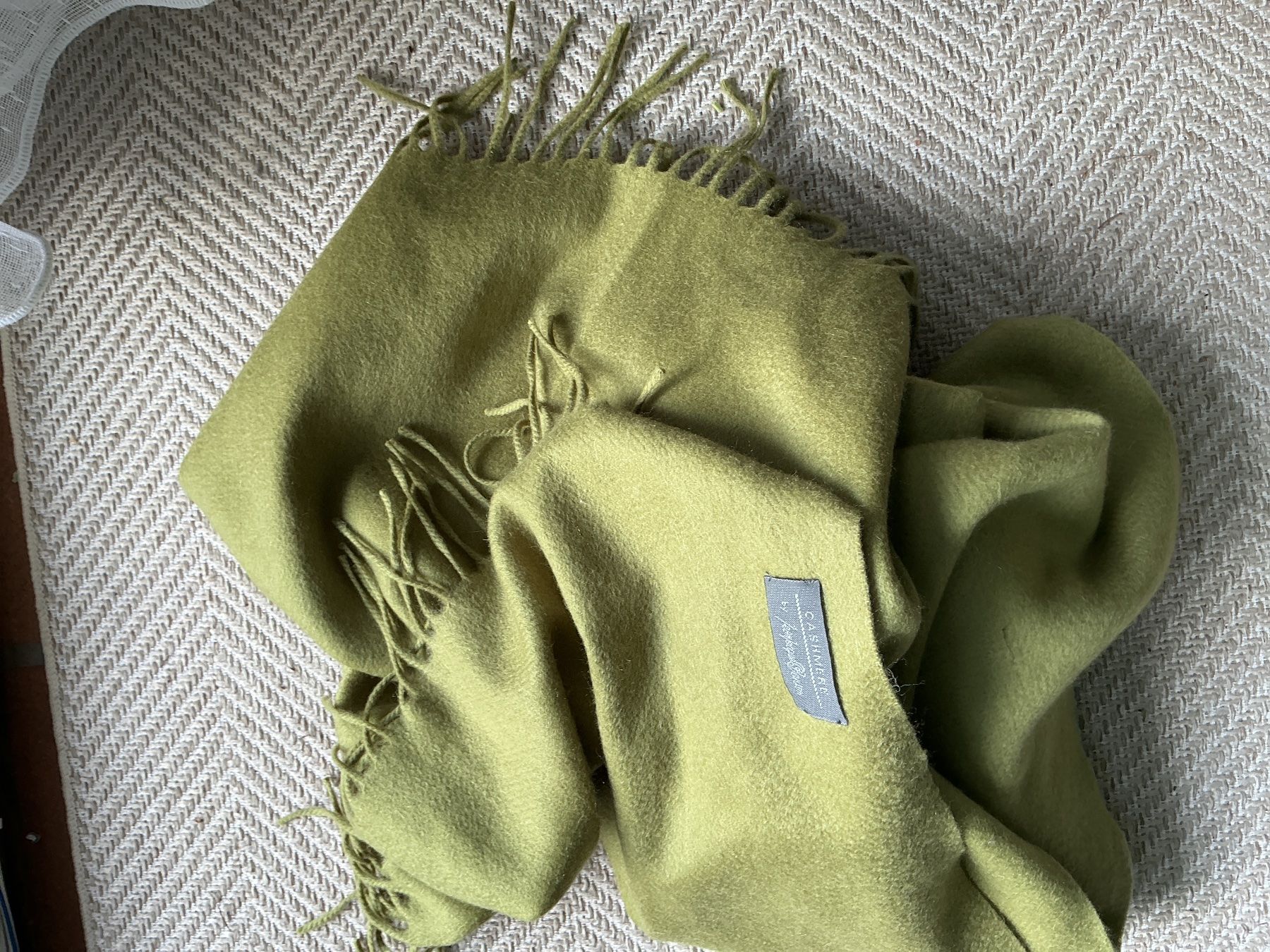 Foulards, Tücher & Schals: Schal Cashmere signiert – Gebraucht aus Wettingen von Andres54