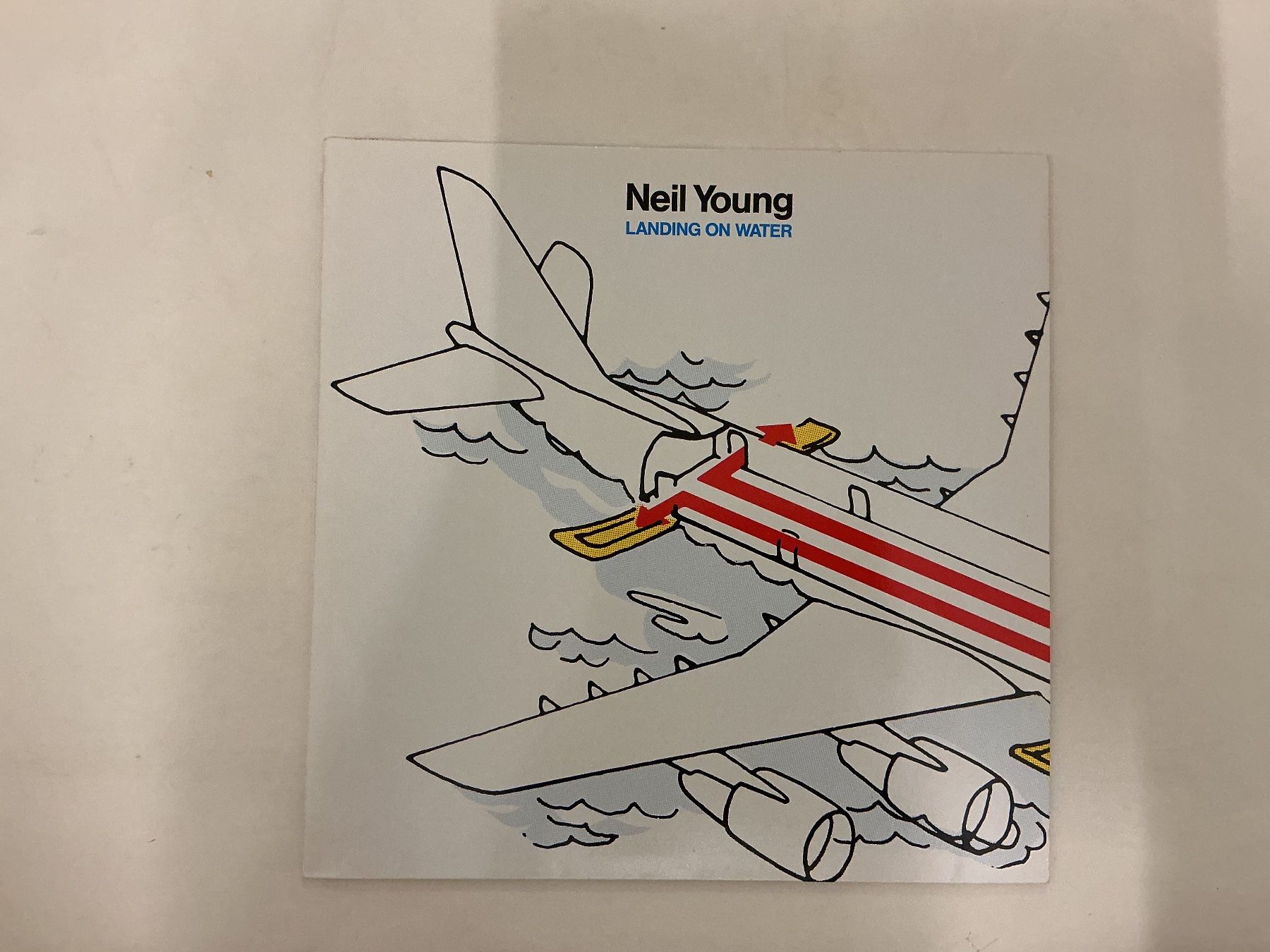 Dischi in vinile: Neil Young LP - Landing On Water – Usato da Winterthur venduto da Tumko_7_Vinyl
