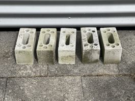 5 Ziegelsteine Lochsteine Betonsteine leichte Gebrauchsspure