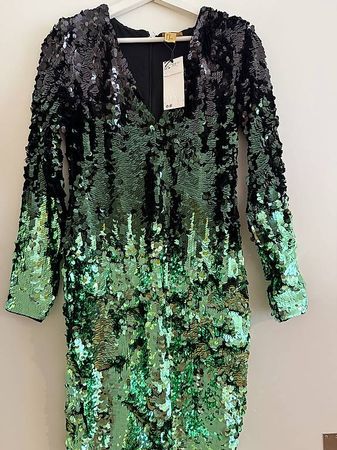 H&M DRESS Size 40 - NEW!