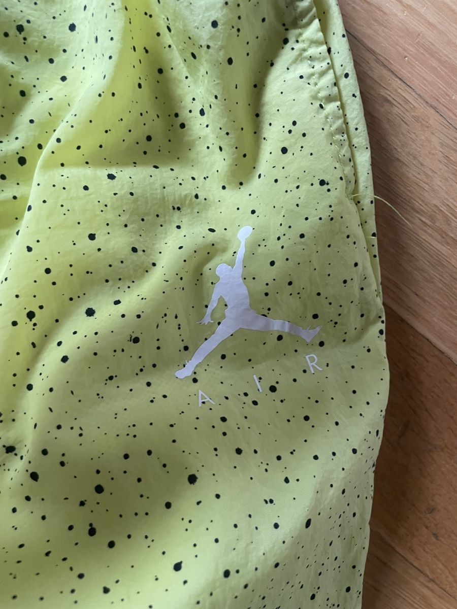 Nike Costumi da bagno: Neongelbe Badehose Jordan Air S – Usato da Biel/Bienne venduto da mary.sin 3