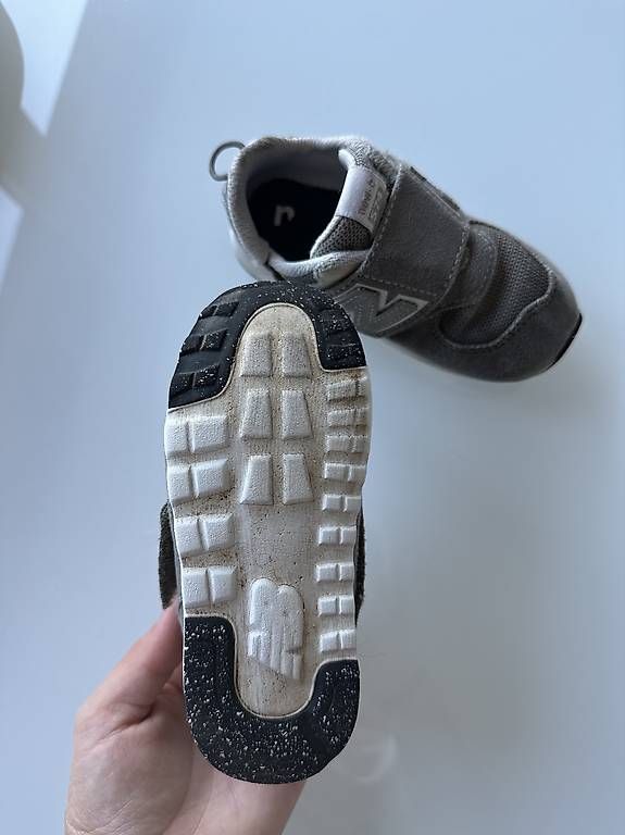 Schuhe für Jungen: New Balance gr 24 – Gebraucht aus Muttenz von emyvogel 1
