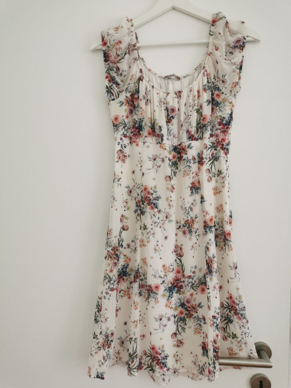 Orsay Kleider: Kleid Blumenmuster Orsay Grösse S gebraucht – Gebraucht aus Niedergösgen von lil_s6k8