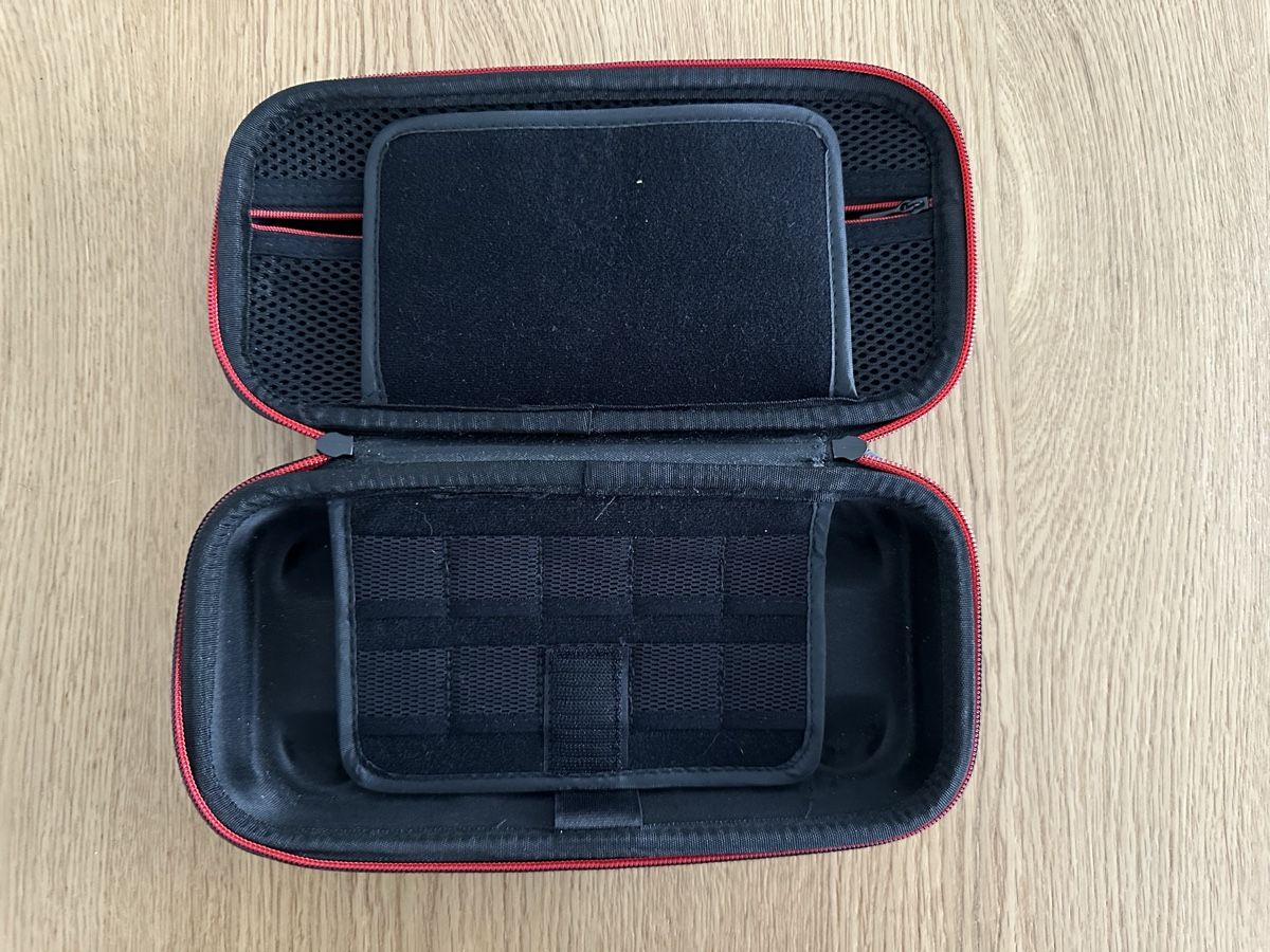 Nintendo Console: Nintendo Switch + 4 Controller + Dock + Tasche - Top Zustand – Usato da Basel venduto da rob_2mds 6