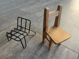2 SPIELZEUG STÜHLE    -    HOLZ + STAHL - zb als Handyhalter