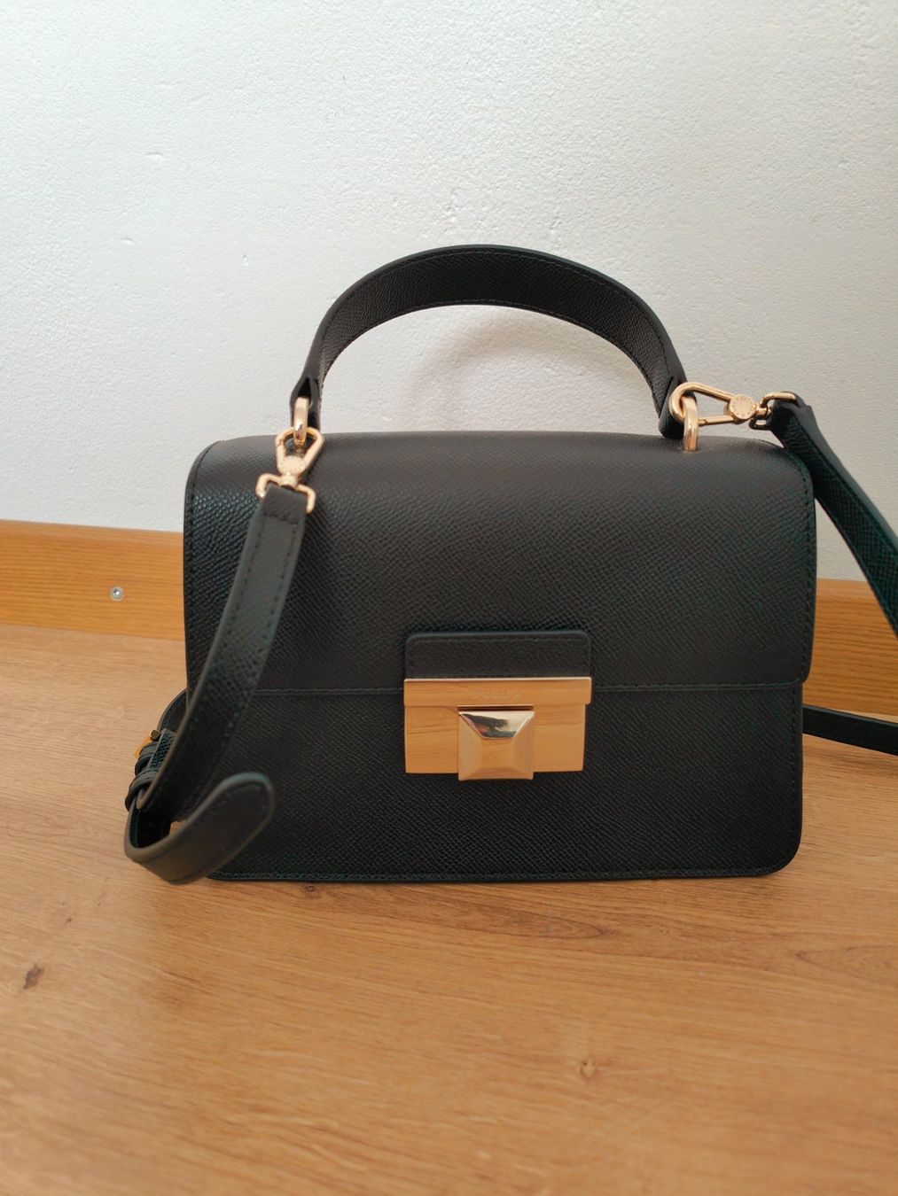 Furla Sacs femmes: Furla Tasche Original Neu – Neuf avec emballage d'origine à Buchs AG par Tracy.diep88 1