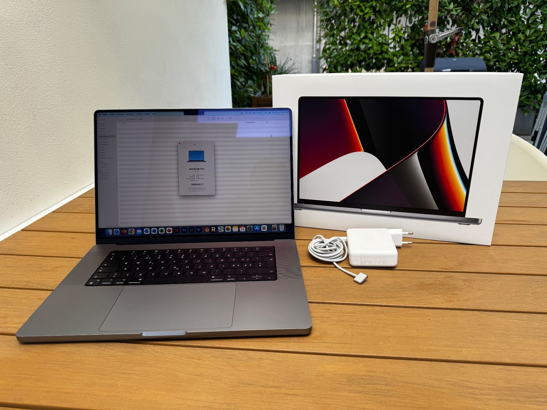 Apple Notebooks: MacBook Pro 16" M1 Pro – Gebraucht aus Salmsach von