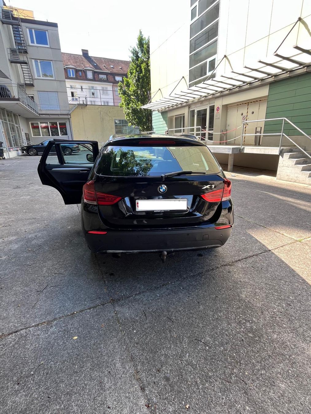 BMW Automobili: BMW X1 xDrive 18d Schwarz – Usato da Männedorf venduto da Patrrussek 3