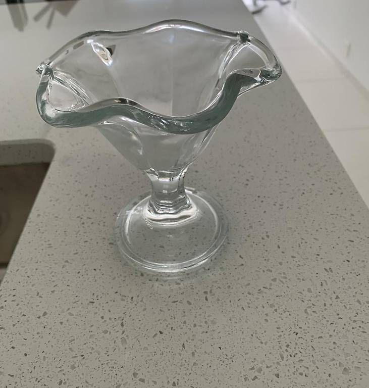 Schalen: Eisbecher Primavera, Glasschale – Gebraucht aus Bern von Sabine032