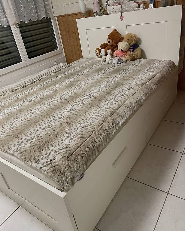 Ikea Letti: Neuwertiges Bett inkl. Matratze – Usato da Hausen AG venduto da Nah5yj 1