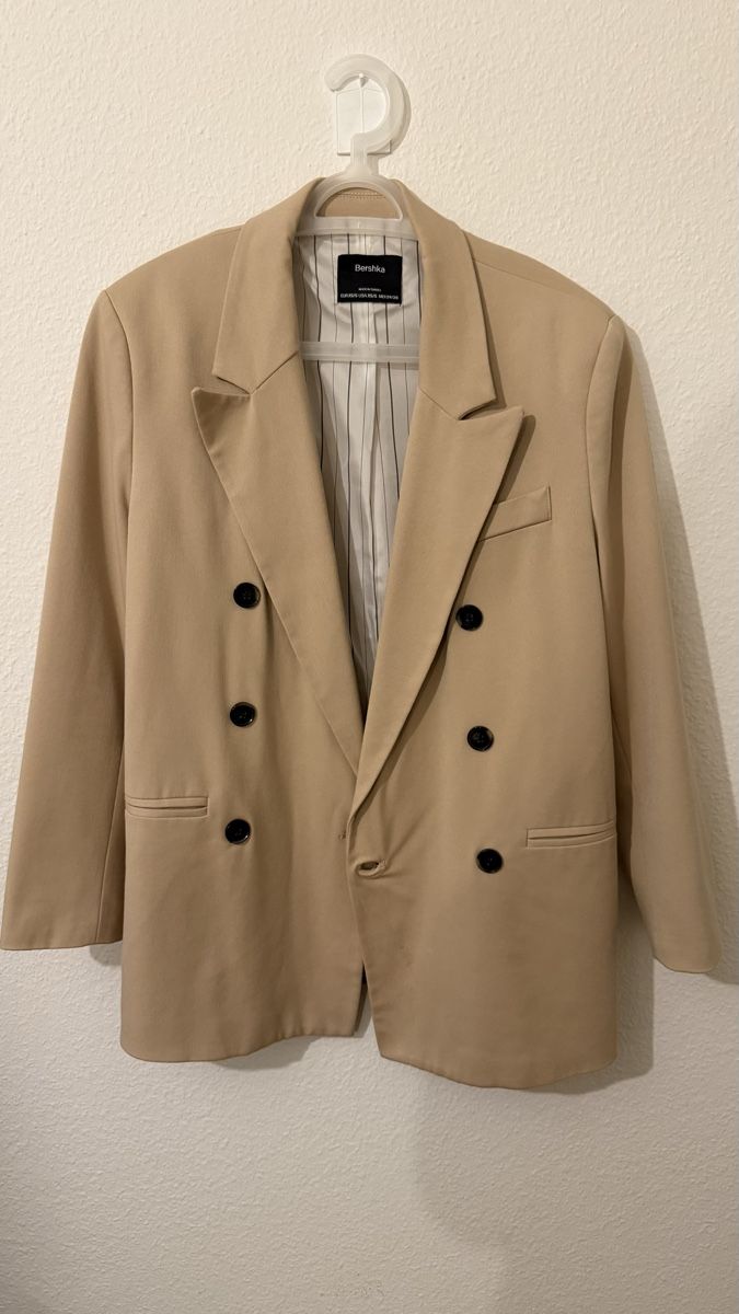 Bershka Anzüge & Kostüme: Blazer Beige – Grösse XS/S – Neu (gemäss Beschreibung) aus Schlieren von tub_9jm7