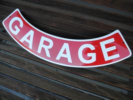 GROSSES GARAGE EMAILSCHILD