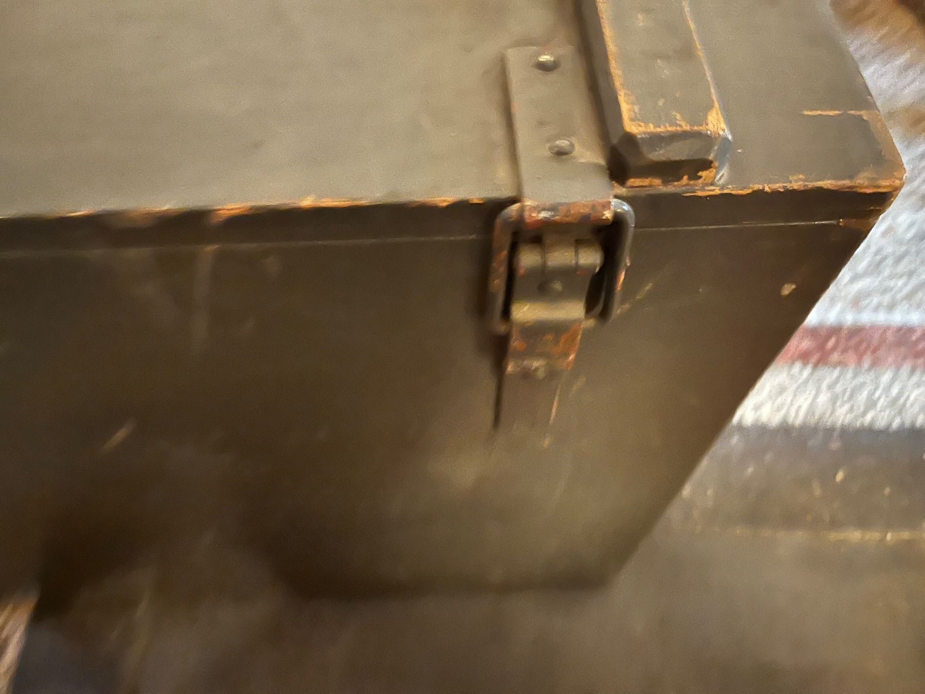 Schweizer Armee Lampade: Lampe / Grosser Militär Scheinwerfer inkl. Box – Usato da Muenchenstein venduto da linkerhandschuh 5