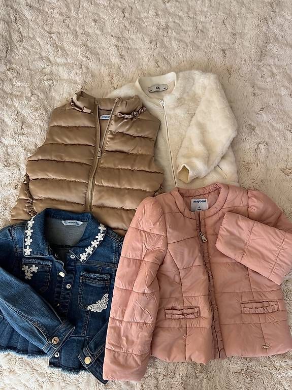 Mayoral Lotti & Set di vestiti: Mayoral veste fille 3-4 ans – Usato da Blonay venduto da iri_lh86