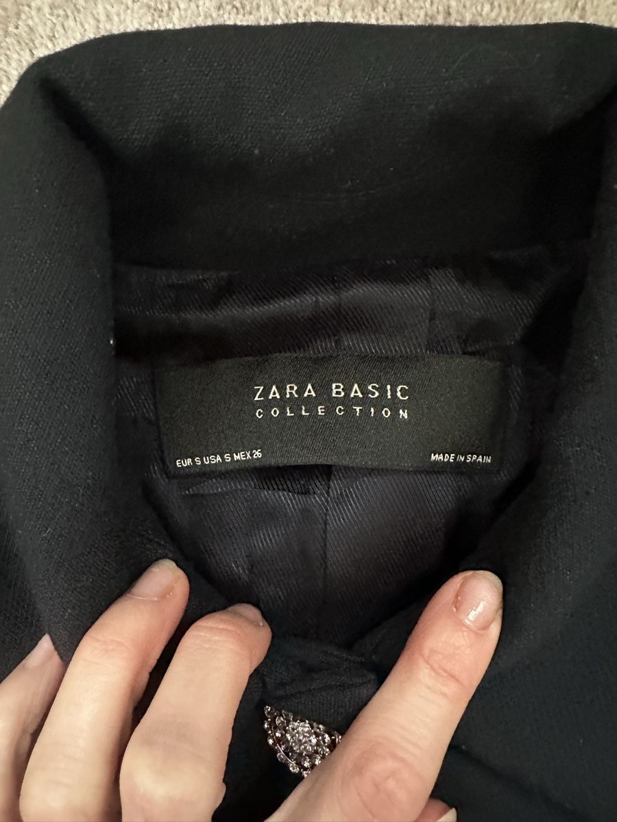 Zara Anzüge & Kostüme: Business-Casual-Kleidung Clothes Bundle - Zara – Gebraucht aus Thalwil von klaudiamusiol 1
