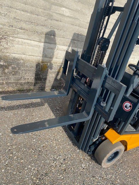 Still Carrelli elevatori e a forche: Still Elektro-Stapler R20-15 Triplex – Usato da Laufen venduto da VERARMUS11 5