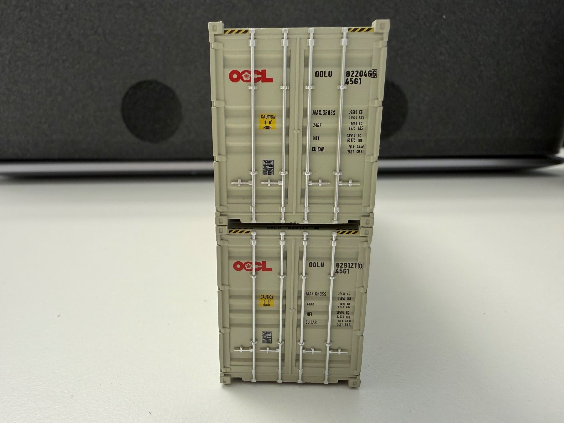 Brekina Trains électriques: 2x 40Ft. Container OOCL / HO – D'occasion à Jonschwil par sutfra12 2