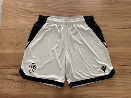 Macron kurze Hose FC Basel Grösse XL neuwertig