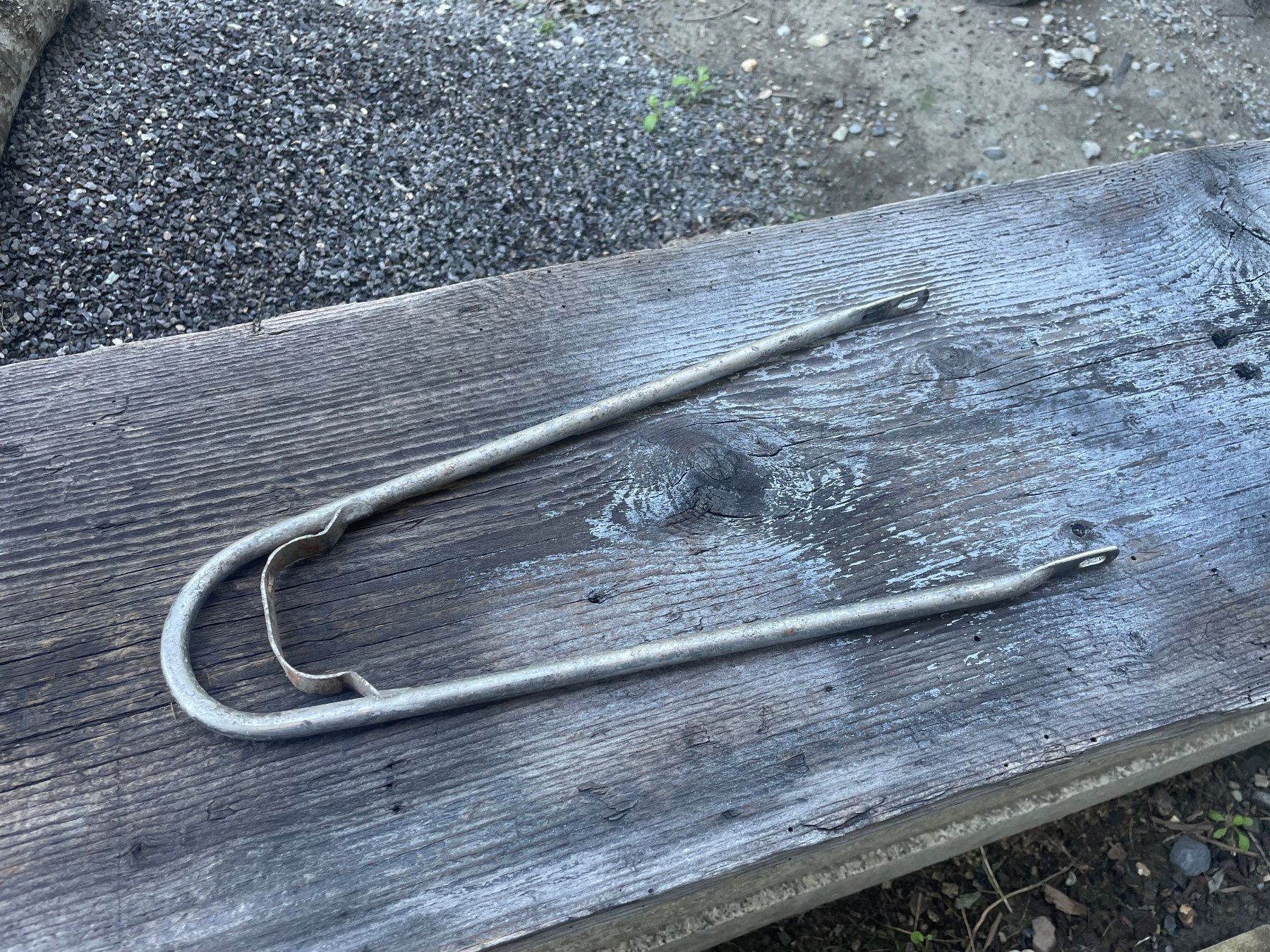 Cyclomoteurs: Support garde boue. – D'occasion à Leytron par ACLEONARD01