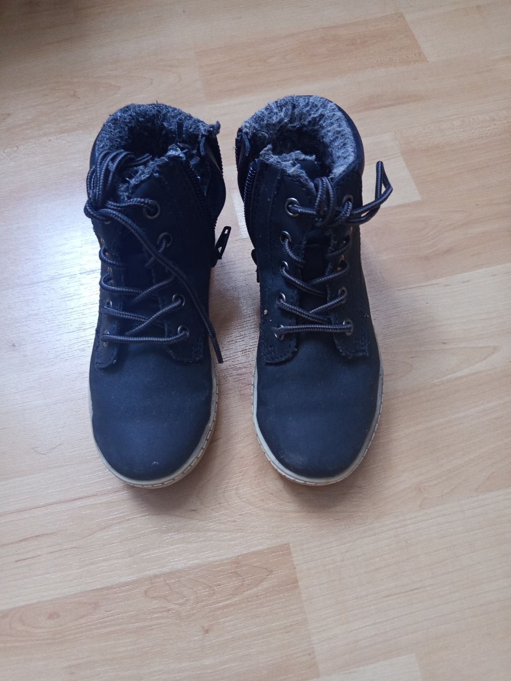 Schuhe für Jungen: Winter Schuhe Größe 26 – Gebraucht aus Nidau von mka_mzd7 1