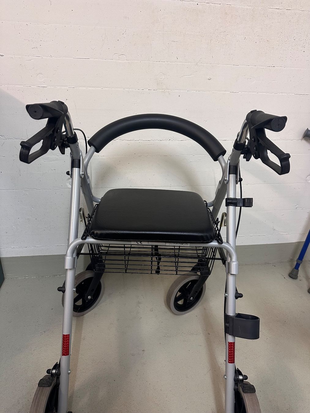 Ausili per la deambulazione: Rollator – Usato da Adliswil venduto da mic_jyg6