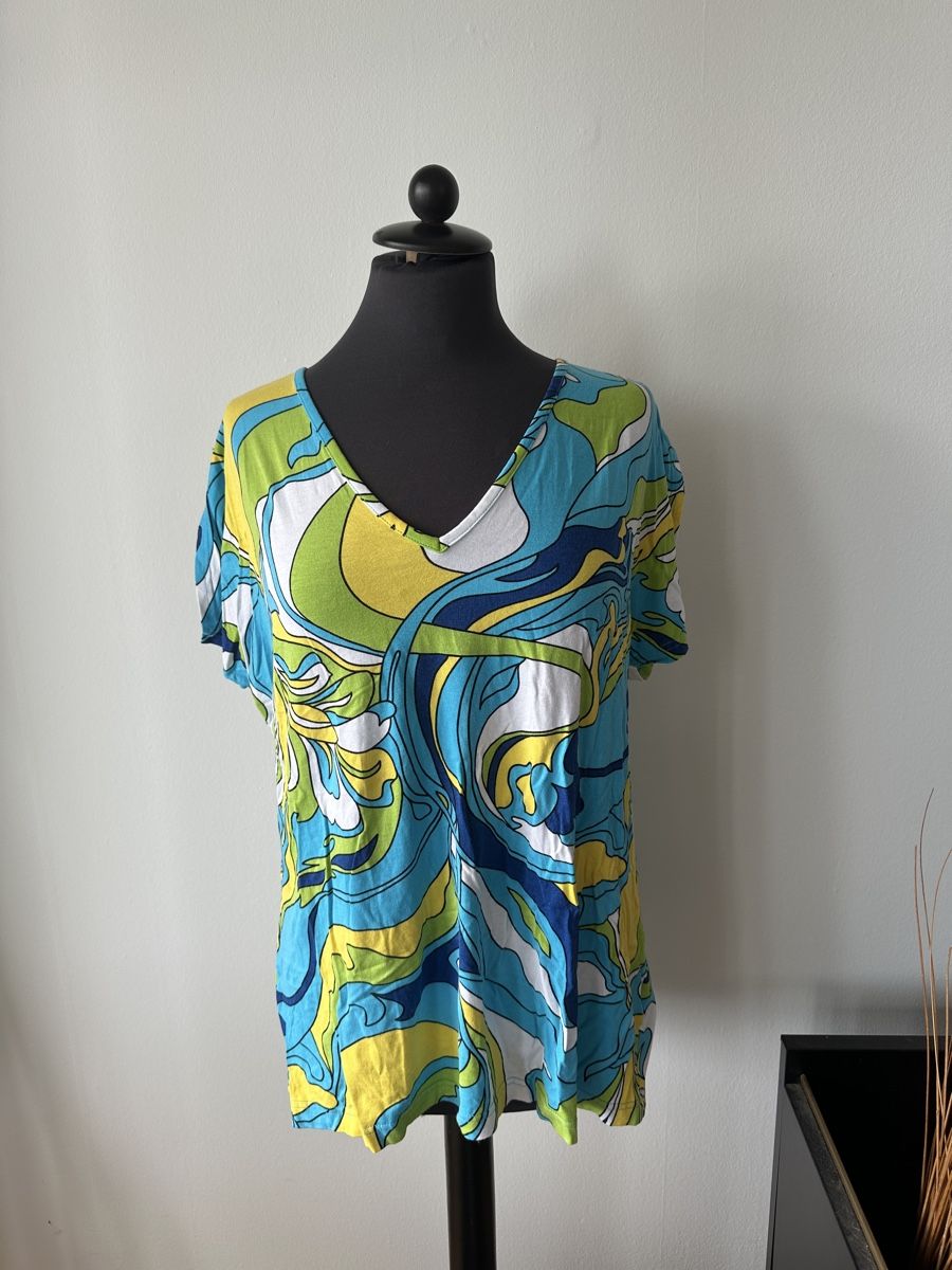 T-shirts: T-Shirt Damen Grösse 44/46  – D'occasion à Wohlen AG par jes_9c79