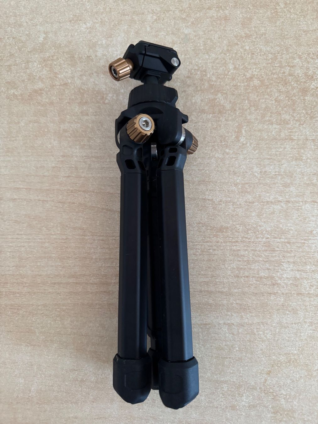 Treppiedi & Teste: Apex Stative – Usato da Stetten AG venduto da Rvipersnake 3