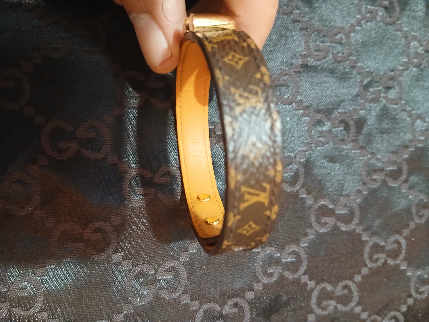 Louis Vuitton Bracelets: LOUIS VUITTON bracelet "V" – D'occasion à Le Grand-Saconnex par Rgt87 3