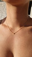 Goldene Kette mit Buchstaben B