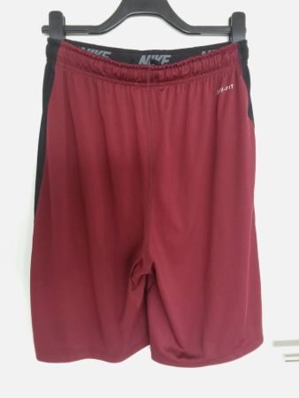 NIKE kurze Trainerhose Gr M