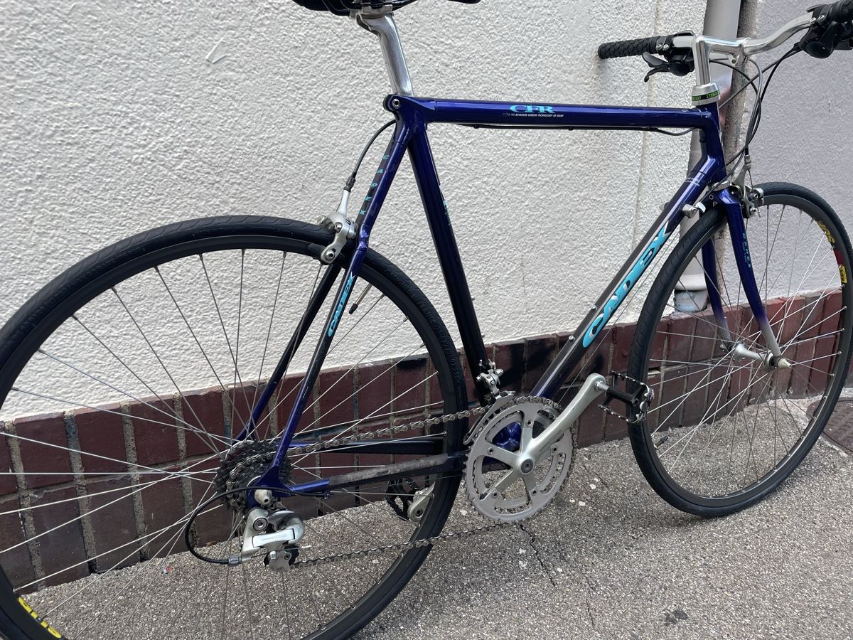 Vélos: Cadex Carbon/Alurahmen restauriert – D'occasion à Zürich par WC11 3