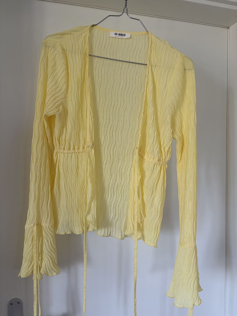 Blusen: Gelbe leichte Bluse – Gebraucht aus Maienfeld von saoma123