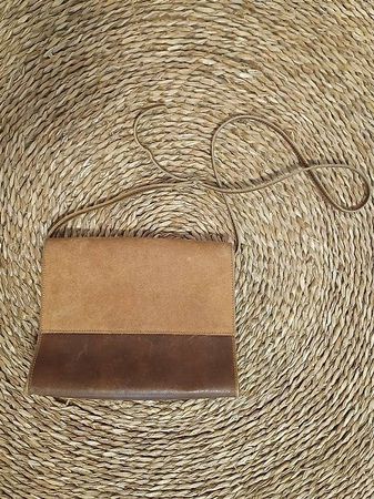 Zweifarbige Ledertasche